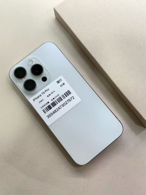 Dual SIM, lWhite Titanium Color 99% NEW, Battery Health99% Memory 256G  UNlock Iphone 15Pro